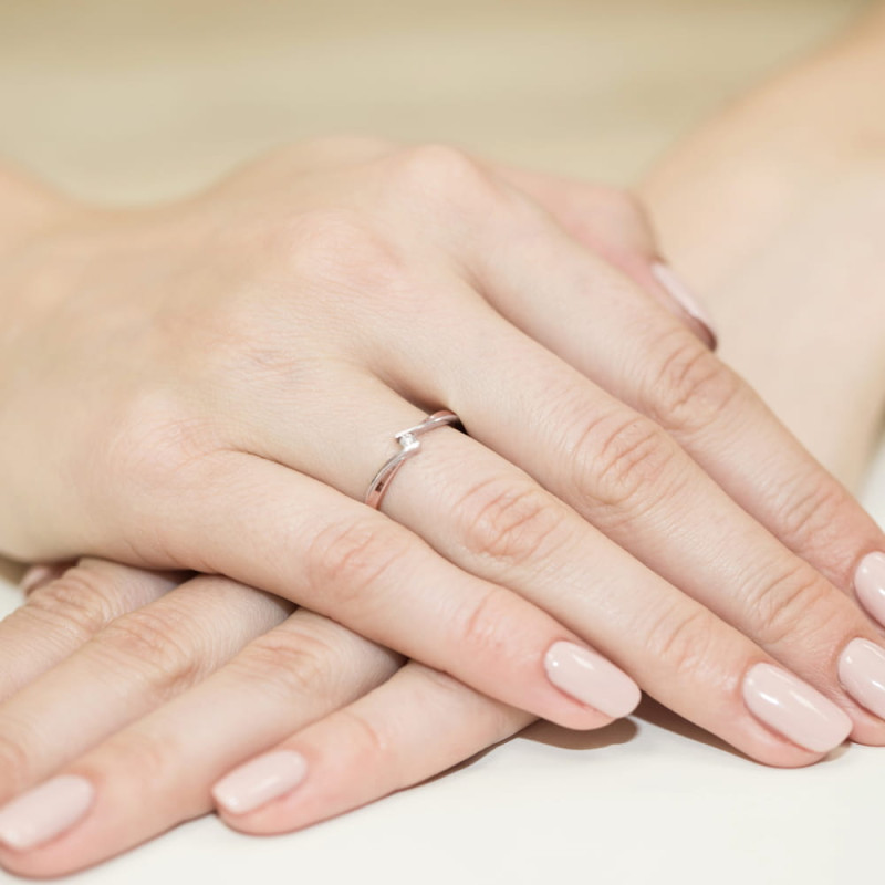 Pierścionek W137 Diament 0,04ct różowe złoto