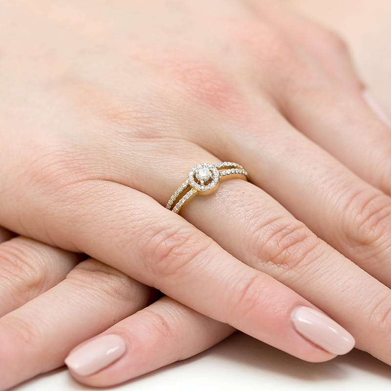 Pierścionek W272 Diament 0,10ct żółte złoto