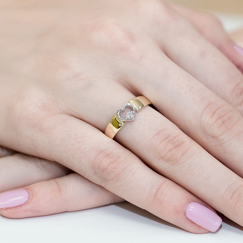 Pierścionek W276 Diament 0,04ct żółte złoto