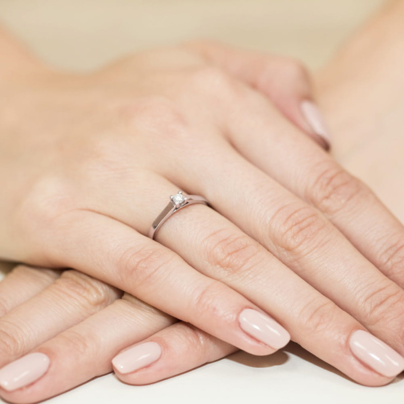 Pierścionek W221 Diament 0,08ct różowe złoto
