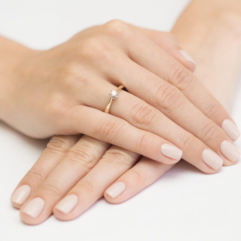 Pierścionek W295 Diament 0,12ct żółte złoto
