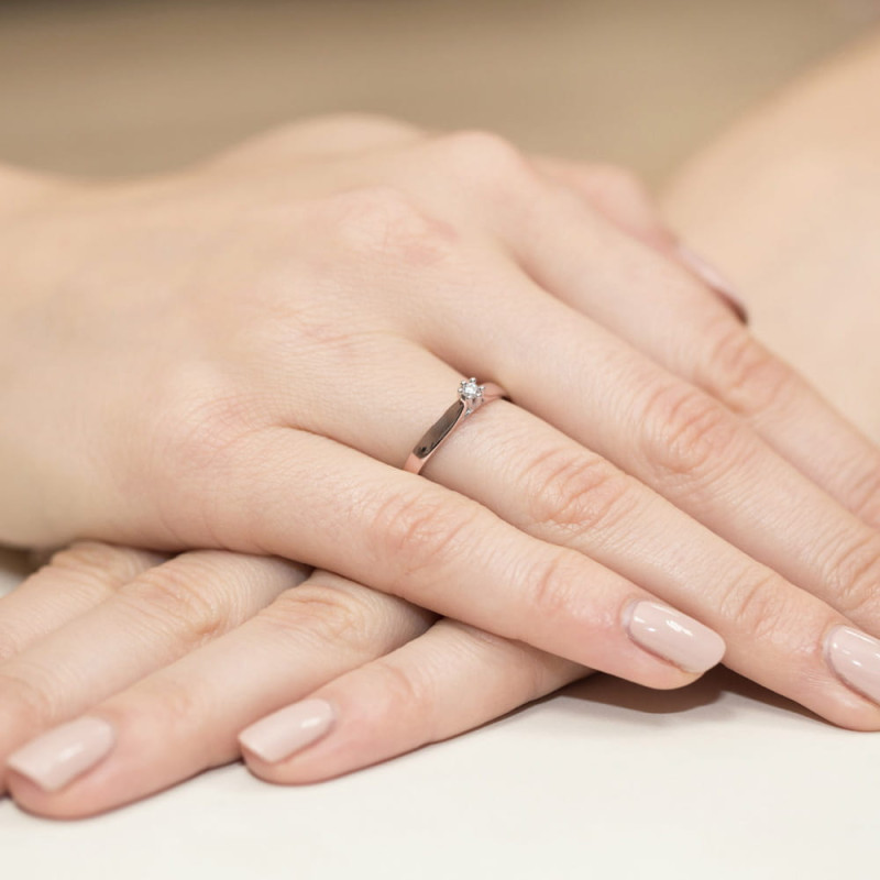 Pierścionek W222 Diament 0,04ct różowe złoto