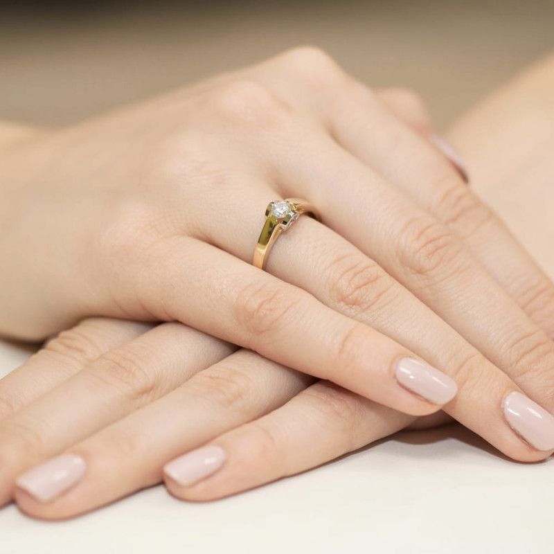 Pierścionek W320 Diament 0,30ct żółte złoto