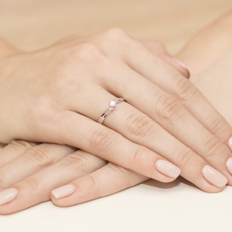Pierścionek W231 Diament 0,08ct różowe złoto