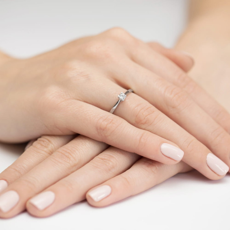 Pierścionek W335 Diament 0,15ct białe złoto