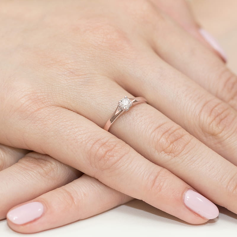 Pierścionek W240 Diament 0,20ct różowe złoto