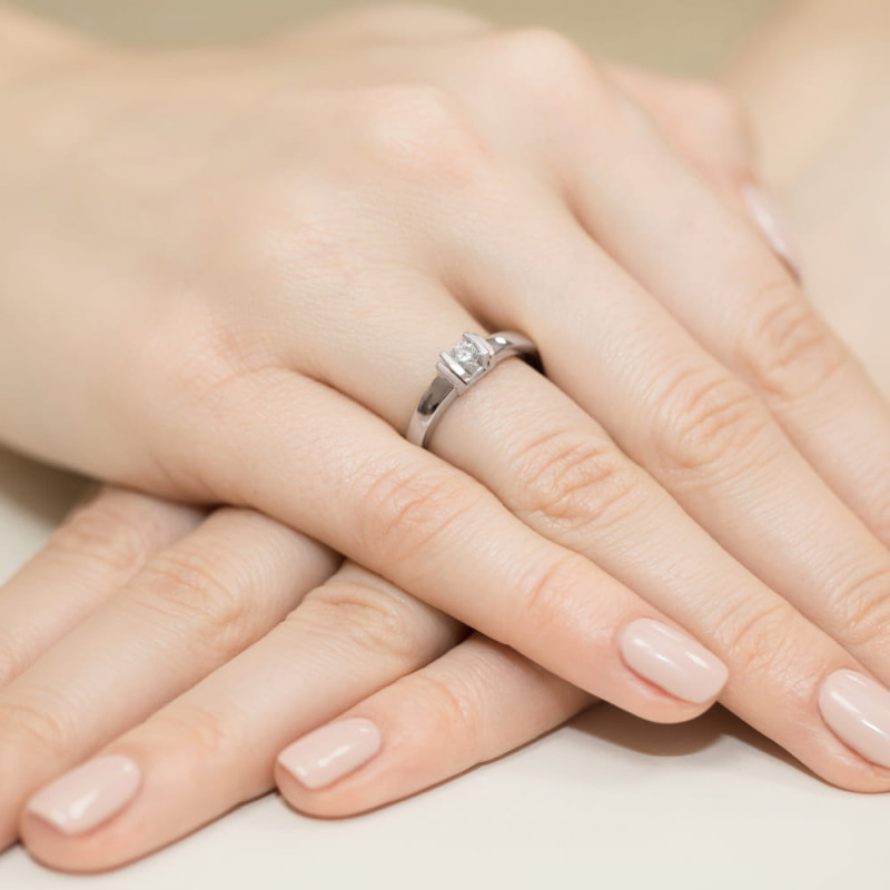 Pierścionek W343 Diament 0,10ct białe złoto