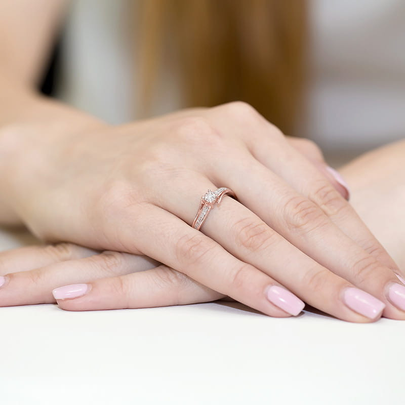 Pierścionek W269 Diament 0,05ct różowe złoto