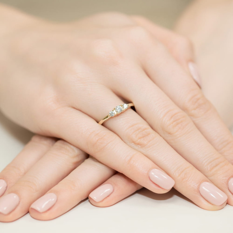 Pierścionek W377 Diament 0,15ct żółte złoto