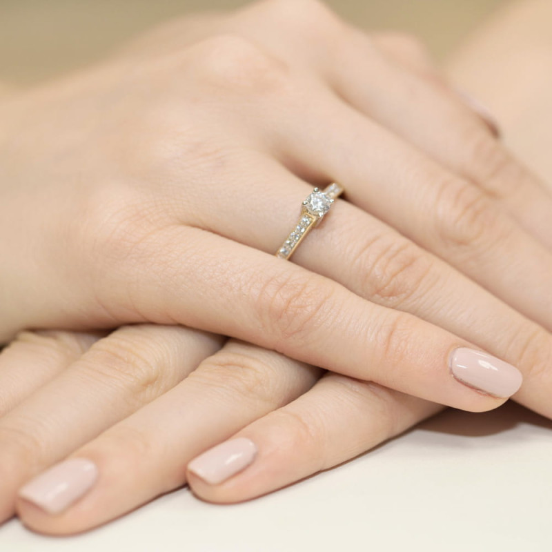 Pierścionek W398 Diament 0,28ct żółte złoto