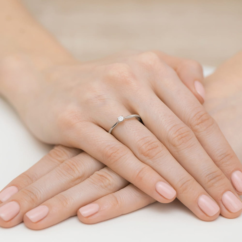 Pierścionek W461 Diament 0,01ct białe złoto