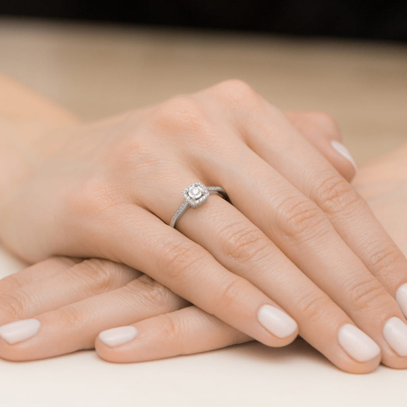 Pierścionek W462 Diament 0,08ct białe złoto