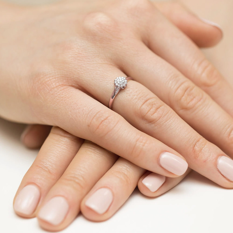 Pierścionek W419 z diamentami różowe złoto