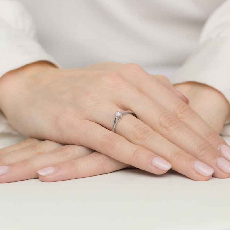 Pierścionek W506 Diament 0,12ct białe złoto