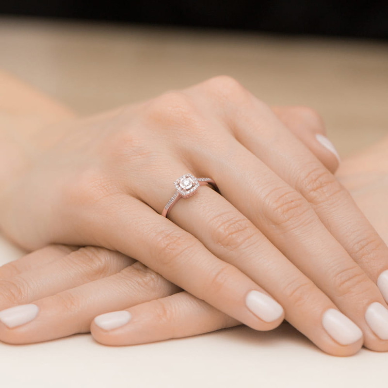 Pierścionek W462 Diament 0,08ct różowe złoto