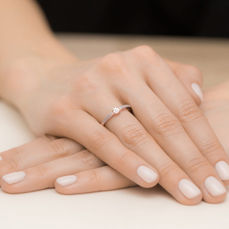 Pierścionek W467 Diament 0,02ct różowe złoto