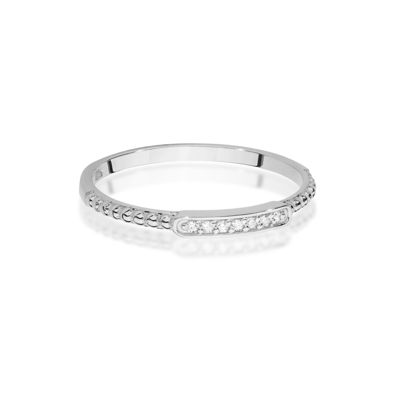 Pierścionek W0606 z diamentami białe złoto
