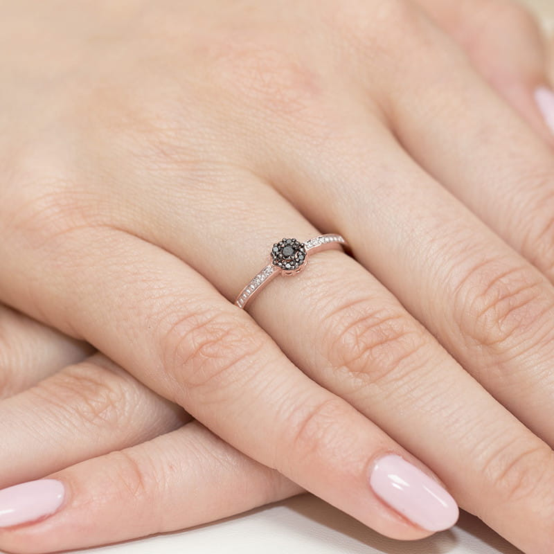 "Pierścionek W091 Czarny Diament 0,02ct - Różowe Złoto | Daimana.