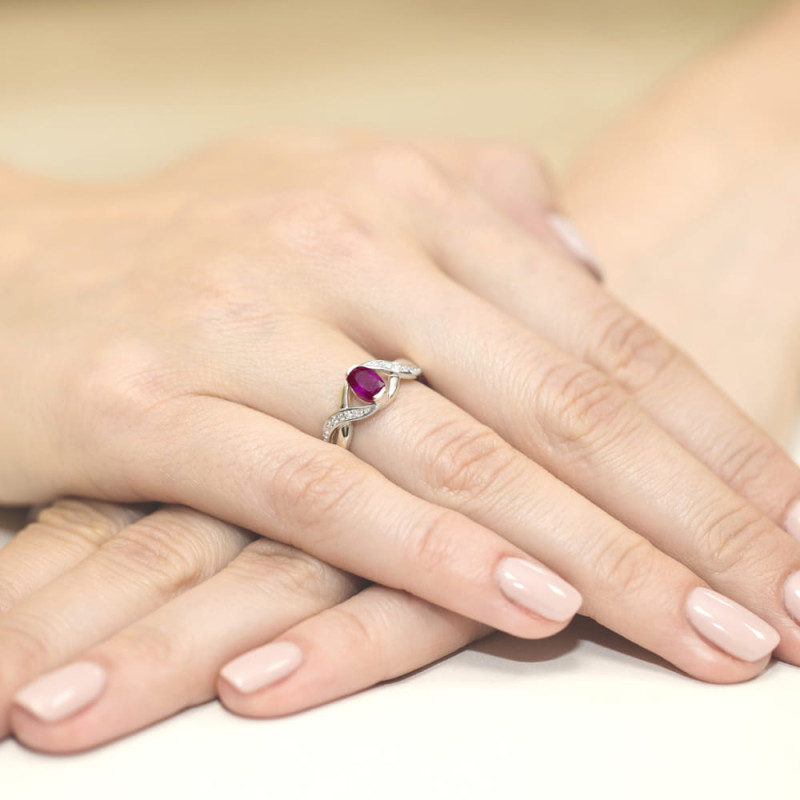 Pierścionek W028 Rodolit 0,50ct białe złoto