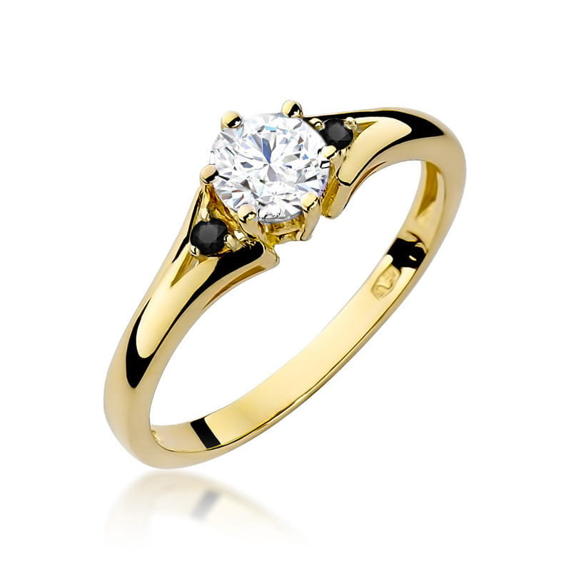 "Pierścionek W076 Biały Szafir 0,60ct żółte złoto - Daimana.pl 