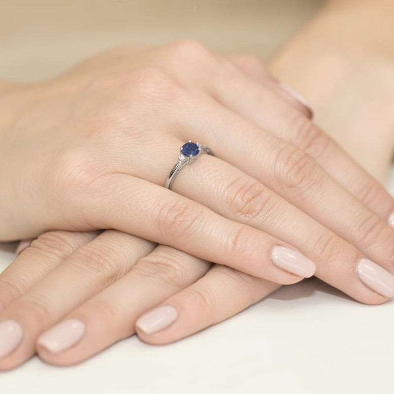 Pierścionek W010 Szafir 0,50ct białe złoto