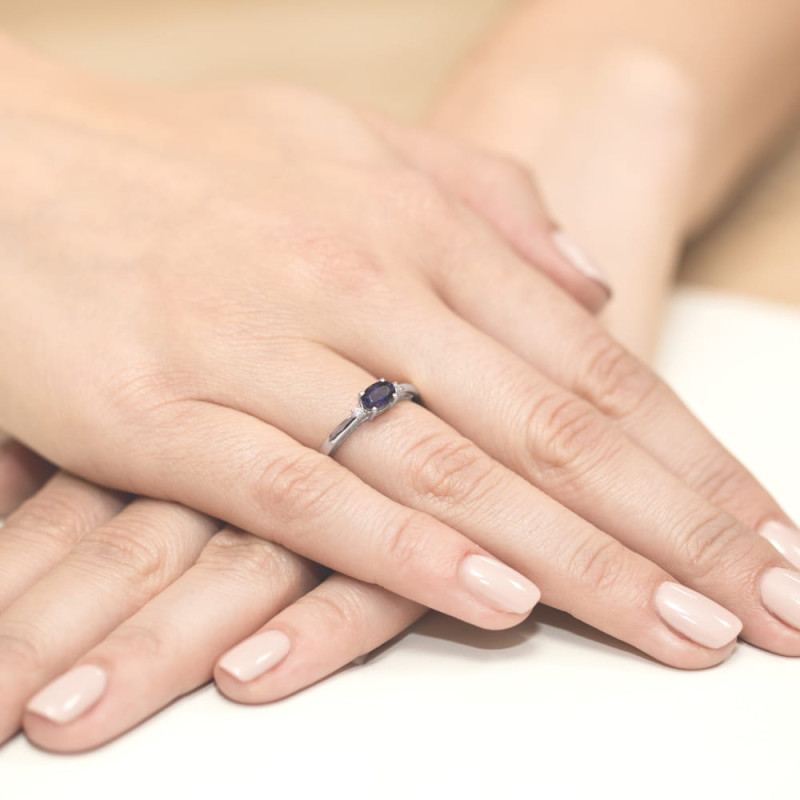 Pierścionek W006 Szafir 0,70ct białe złoto