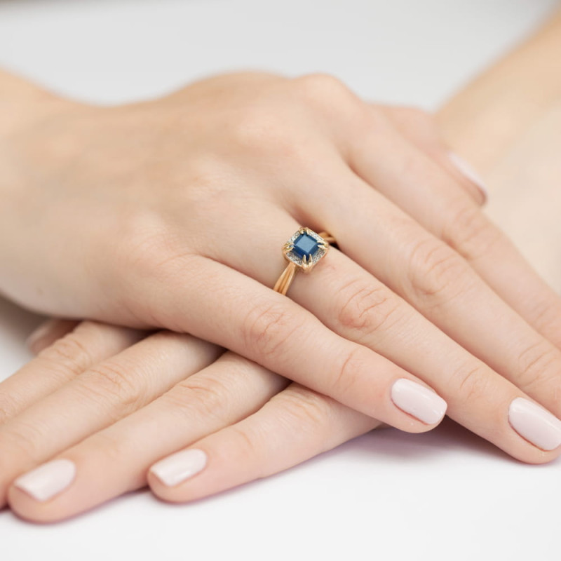 Pierścionek W358 Szafir 0,70ct żółte złoto - ekskluzywny pierśc