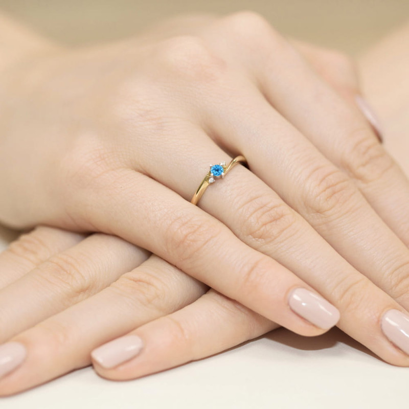 "Pierścionek W346 Topaz 0,15ct żółte złoto - Daimana.pl: Najwyż