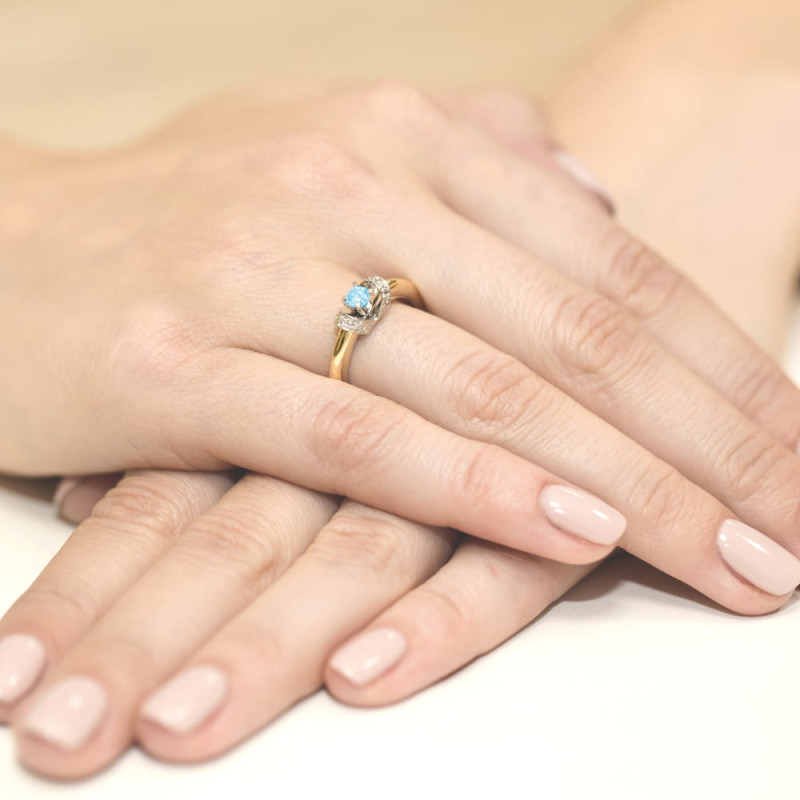 "Pierścionek W043 Topaz 0,50ct - ekskluzywny żółte złoto | Daima