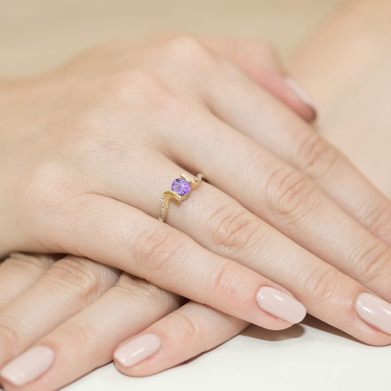 "Pierścionek W120 Ametyst 0,50ct w żółtym złocie - Daimana.pl | 