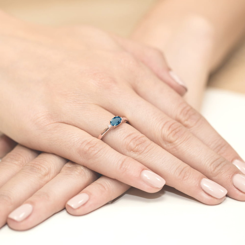Pierścionek W006 Topaz London Blue 0,50ct różowe złoto