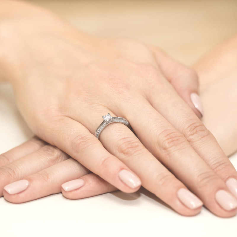 Pierścionek W009 Diament 0,30ct białe złoto