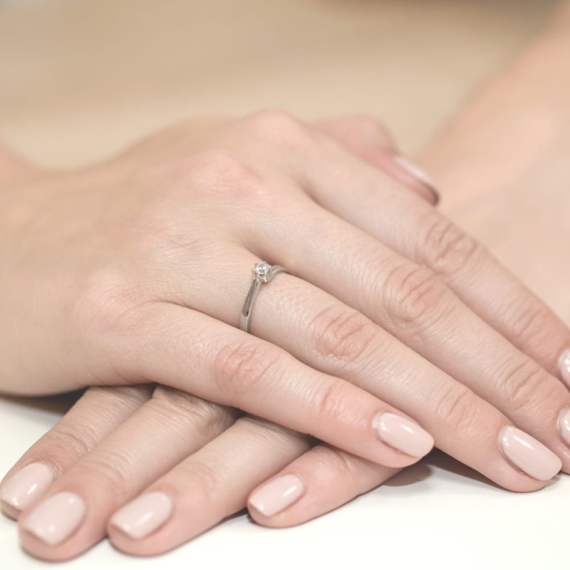 Pierścionek W021 Diament 0,10ct białe złoto
