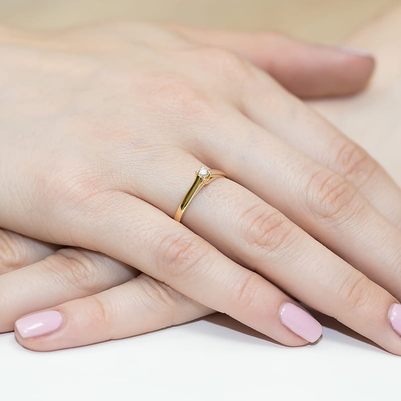 "Pierścionek W070 Diament 0,10ct - złote złoto | Daimana.pl"
