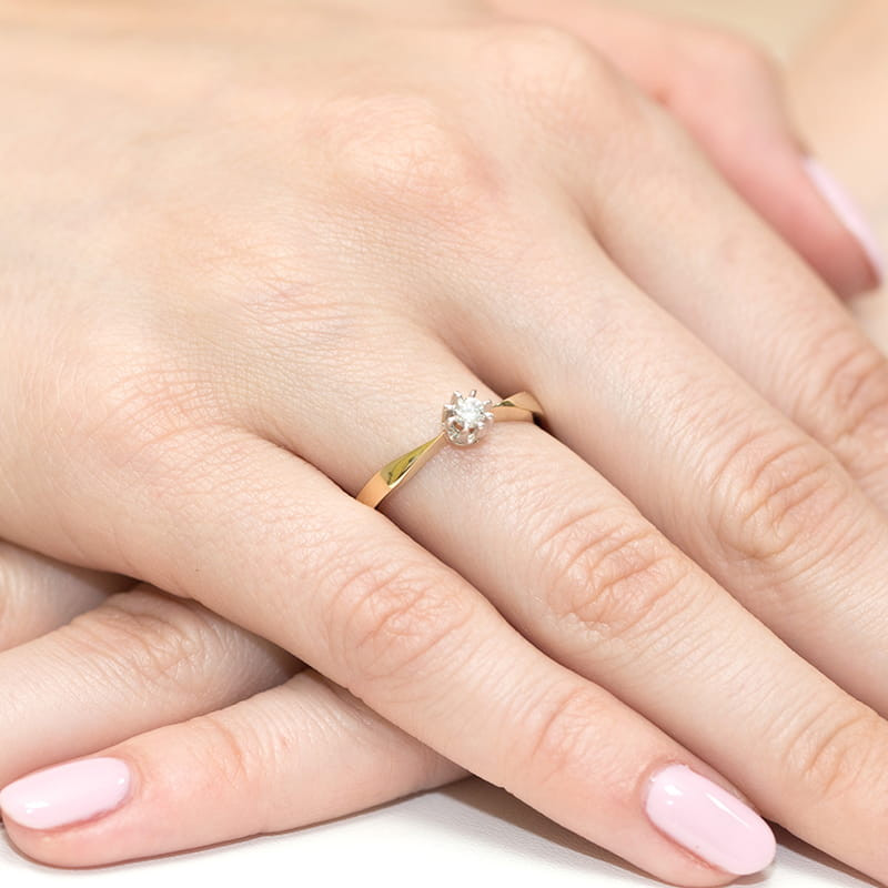 "Pierścionek W173 z diamentem 0,15ct w żółtym złocie - Daimana.p