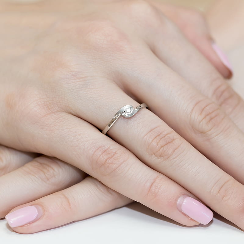 Pierścionek W158 Diament 0,05ct białe złoto