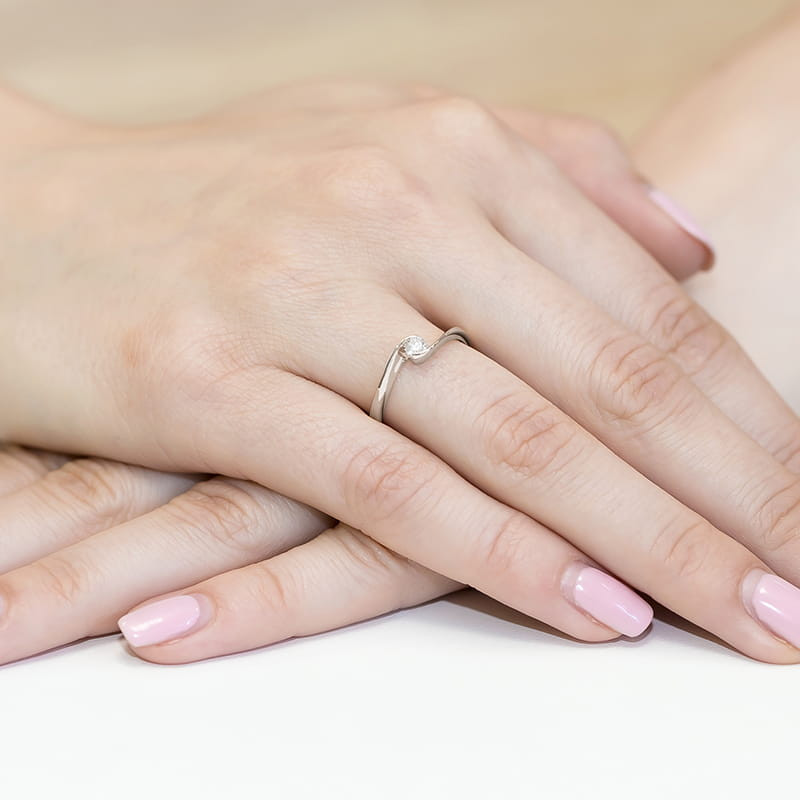Pierścionek W160 Diament 0,13ct białe złoto