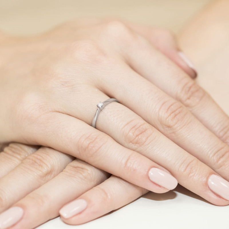 Pierścionek W175 Diament 0,03ct białe złoto