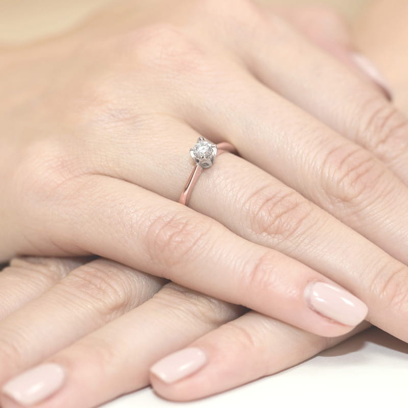 Pierścionek W047 Diament 0,10ct różowe złoto
