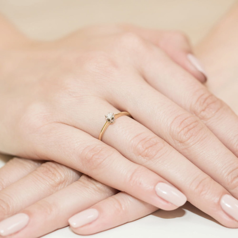 "Pierścionek W220 Diament 0,15ct w żółtym złocie | Daimana.pl"