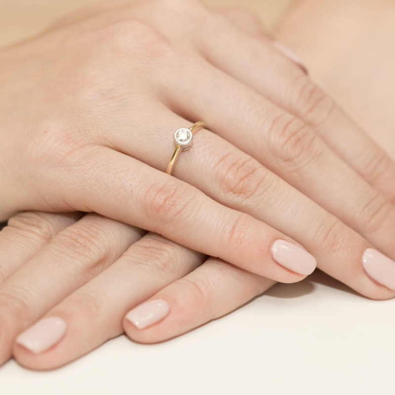 Pierścionek W224B Diament 0,30ct żółte złoto